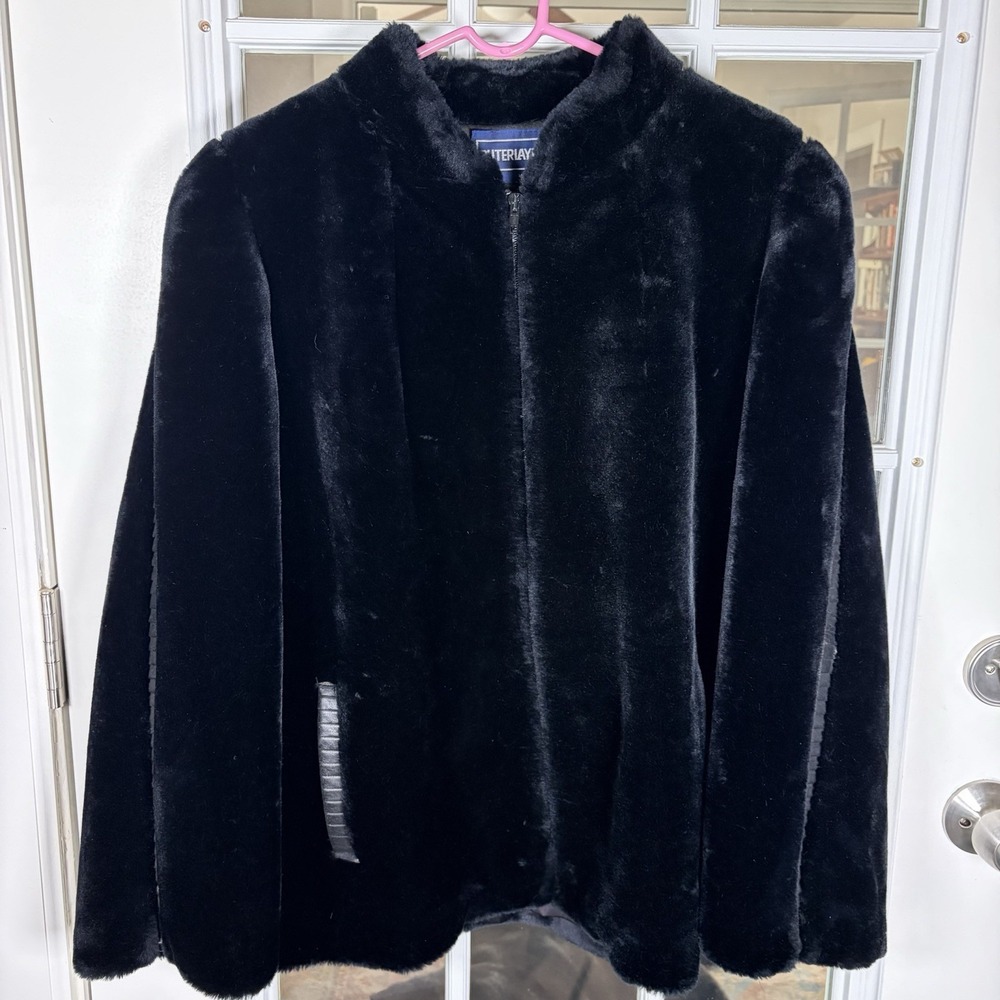 Outerlayers Faux Fur Coat Size Large Faux Leather‎ Accents Zip Mob Wives Glam